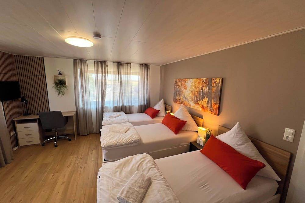 Apartamento inteiro, Modern apartment near Rothenburg - ideal for fitters & vacationers in Colmberg, Romantische Straße