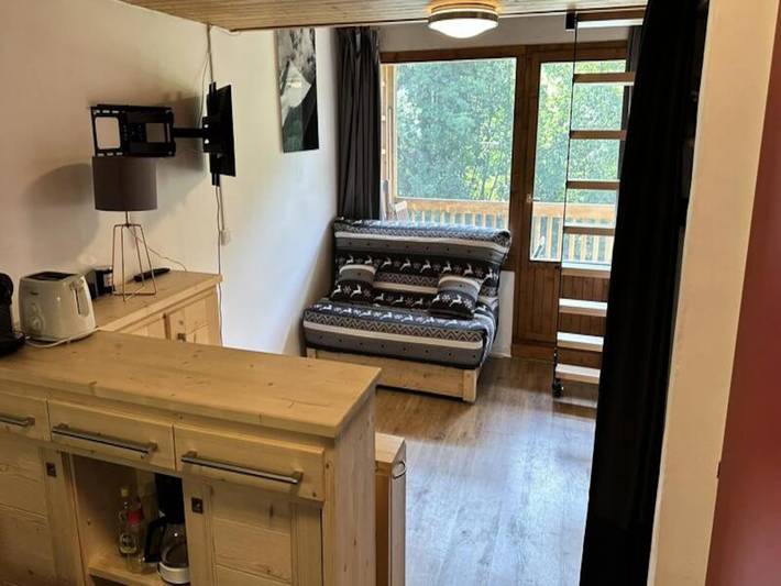 Chalet pour 4 personnes, avec piscine et balcon, adapté aux familles à Demi-Quartier