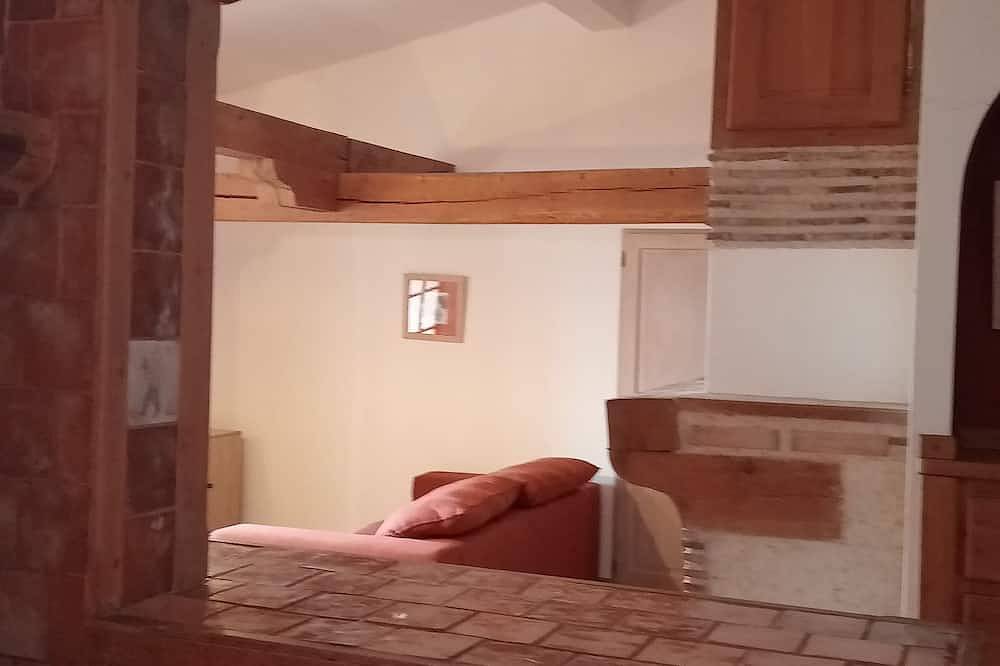 Entire apartment, Appartement Pour 4 Personnes in Sausset-les-Pins, Mediterranean Coast (France)
