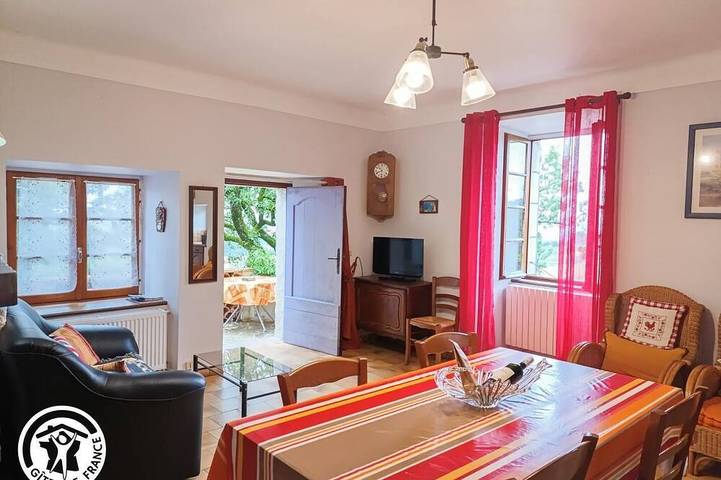 Gîte pour 5 personnes, avec jardin à Castelnau-Montratier - 2