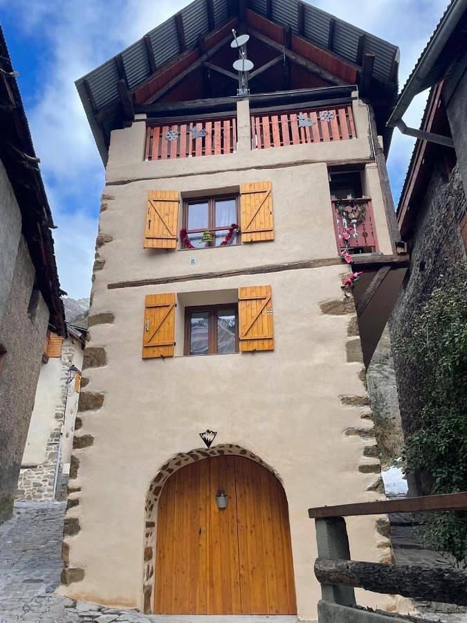 Gîte pour 4 personnes, avec vue, animaux acceptés dans Col de La Bonette - 2
