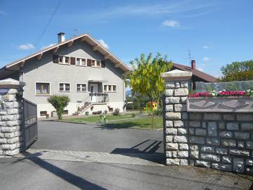 Chambre d’hôte pour 4 personnes, avec jardin à Étrembières