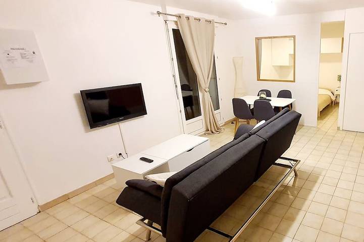 Apartamento entero, *Quiet & Warm in Bourges, Región de Bourges