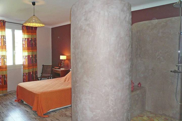 Location de vacances pour 7 personnes, avec jardin ainsi que piscine et terrasse à Talairan - 4