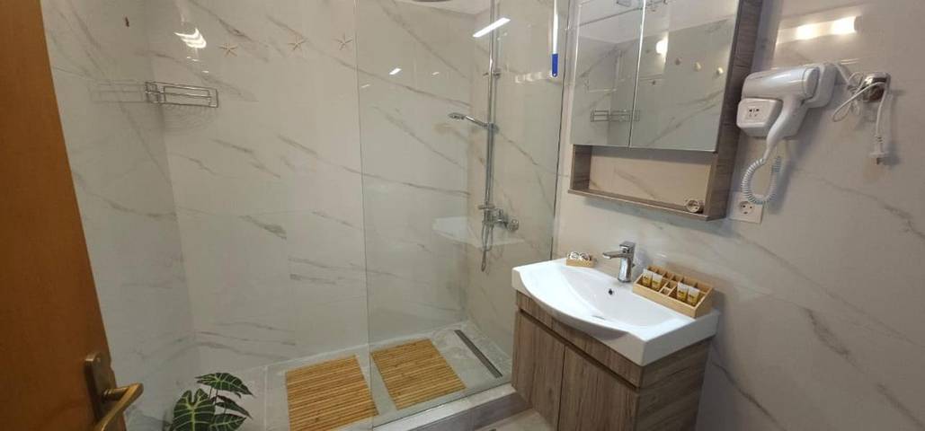 Gîte pour 6 personnes, avec terrasse dans Myrtos - 2