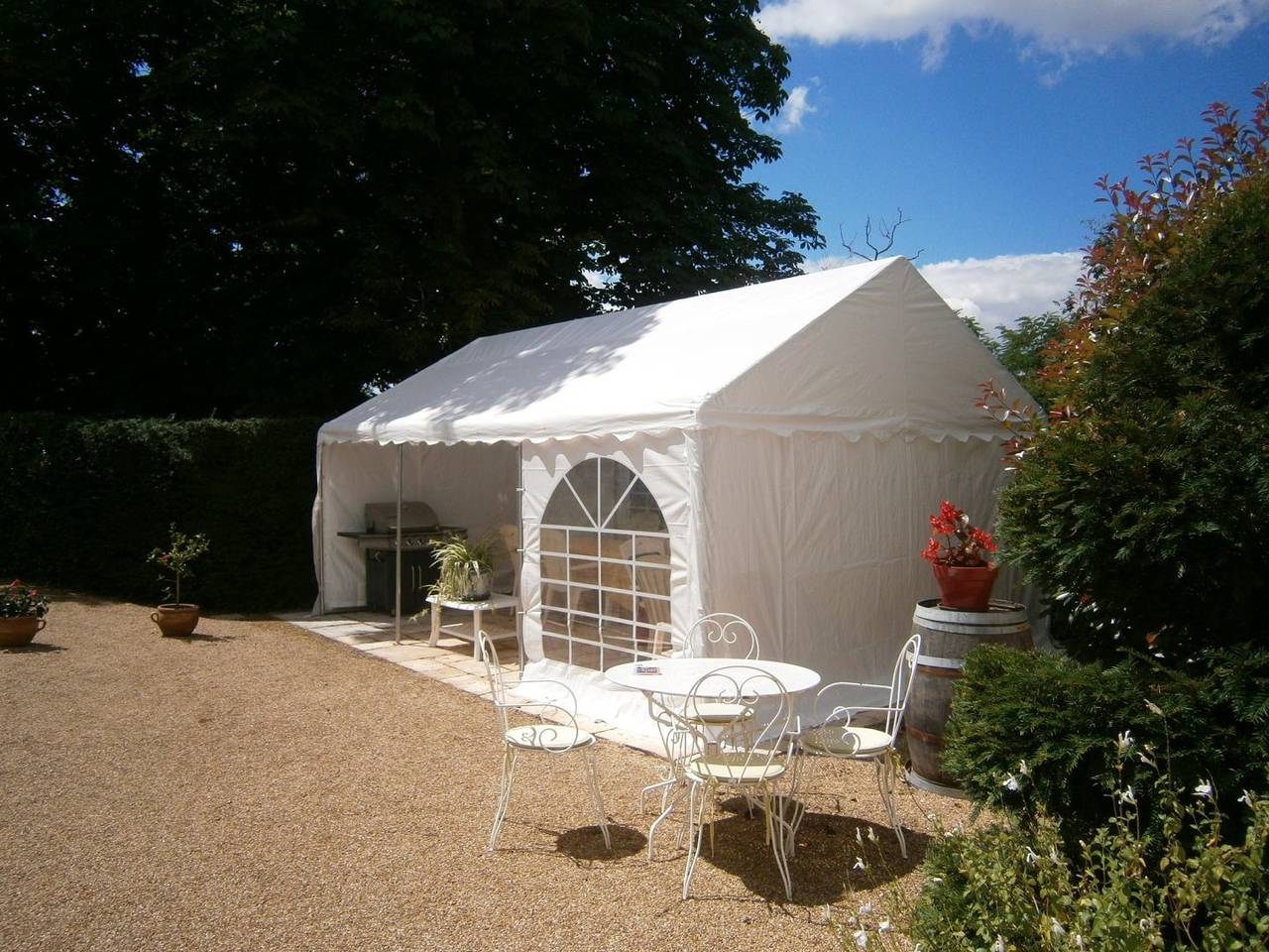 Logis la Folie - Chambre Camelia in Mareuil-sur-Lay-Dissais, Région de La Roche-sur-Yon