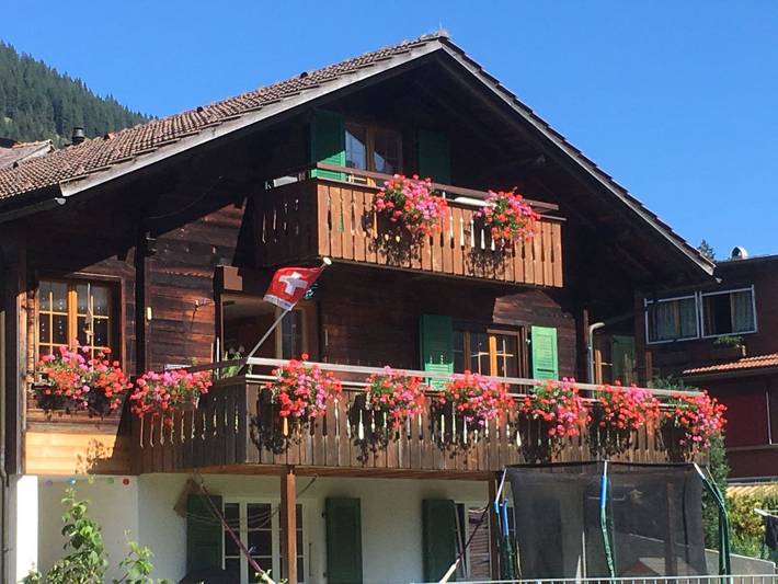 Hütte für 2 Personen, mit Balkon in Adelboden