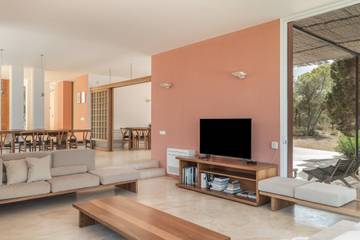 Finca for 12 People in Sant Josep de sa Talaia, South Ibiza, Photo 3