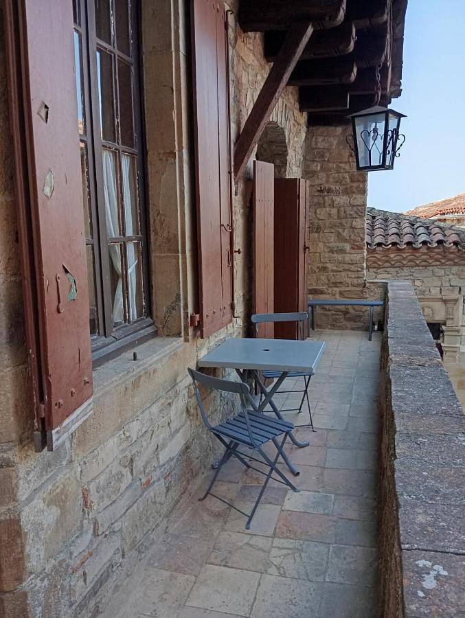 Gîte pour 4 personnes, avec terrasse à Cordes-sur-Ciel - 2