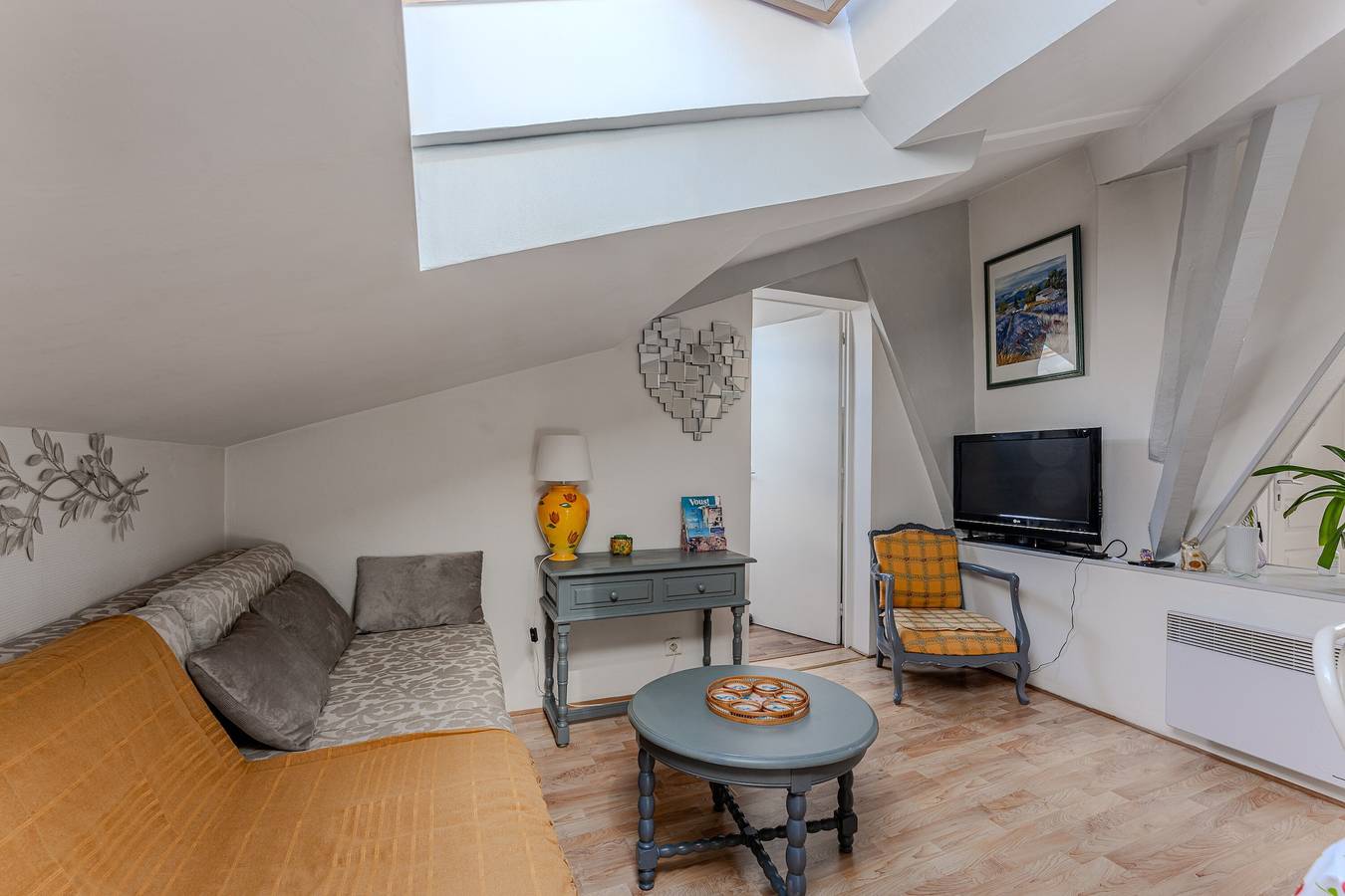 Appartement entier, Appartement 'De Maître Traversant' avec Jardin Privé, Wi-Fi et Climatisation in La Teste-de-Buch, Région d'Arcachon