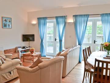 Holiday Rental for 6 People in West Pennard, Somerset, Photo 1