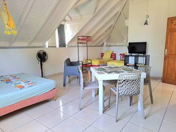 Gîte pour 4 personnes, avec jardin à Terre-de-Haut