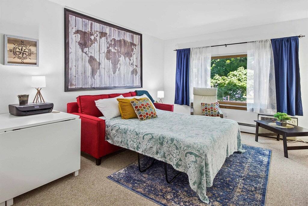 Ganze Wohnung, King Bed - Fast Wifi - Near Froedtert in Wauwatosa, Milwaukee County