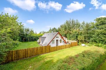 Ferienhaus für 6 Personen, mit Whirlpool und Sauna sowie Terrasse in Skaven Strand