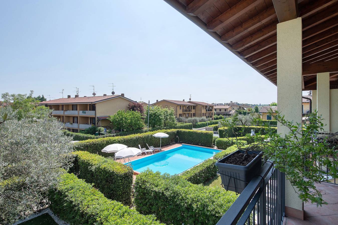 Appartamento intero, Appartamento 'I Ciclamini 6' con piscina condivisa, Wi-Fi e aria condizionata in Moniga del Garda, Prealpi Gardesane