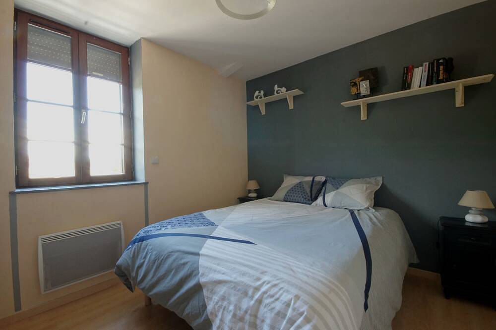 Entire apartment, F2 At the foot of the thermal baths in Luxeuil-les-Bains, Haute-Saône