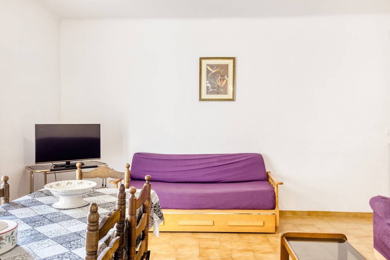 Apartamento entero, Apartamento en el paseo Marítimo '1-3' cerca de la playa con terraza y Wi-Fi in Platja del Port (Llanca), Llansá