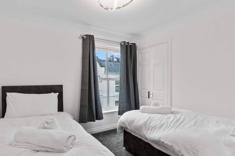 3 bed house close to Dockyard Plymouth contractors in Plymouth, South West England