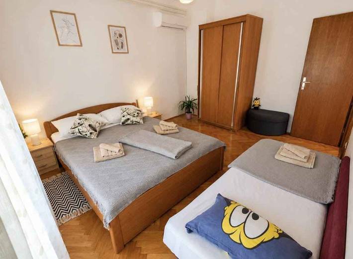 Ganze Ferienwohnung, Ferienwohnung mit Terrasse in Soline, Krk