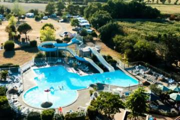 Camping pour 6 Personnes dans Coëx, Vallée de la Loire, Photo 4