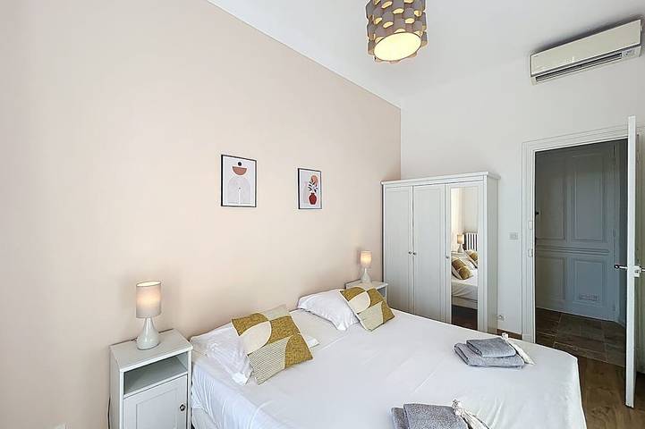 Gîte pour 6 personnes, avec balcon dans Cinema Les Arcades Ales - 4