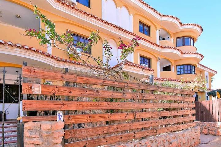 Holiday apartment for 4 people, with balcony and pool - 1