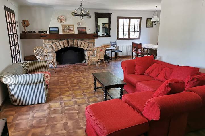 Villa for 8 people, private pool villa with unobstructed views, Bagnols-en-F, beautiful location in Bagnols-en-Forêt, Mediterranean Coast (France)