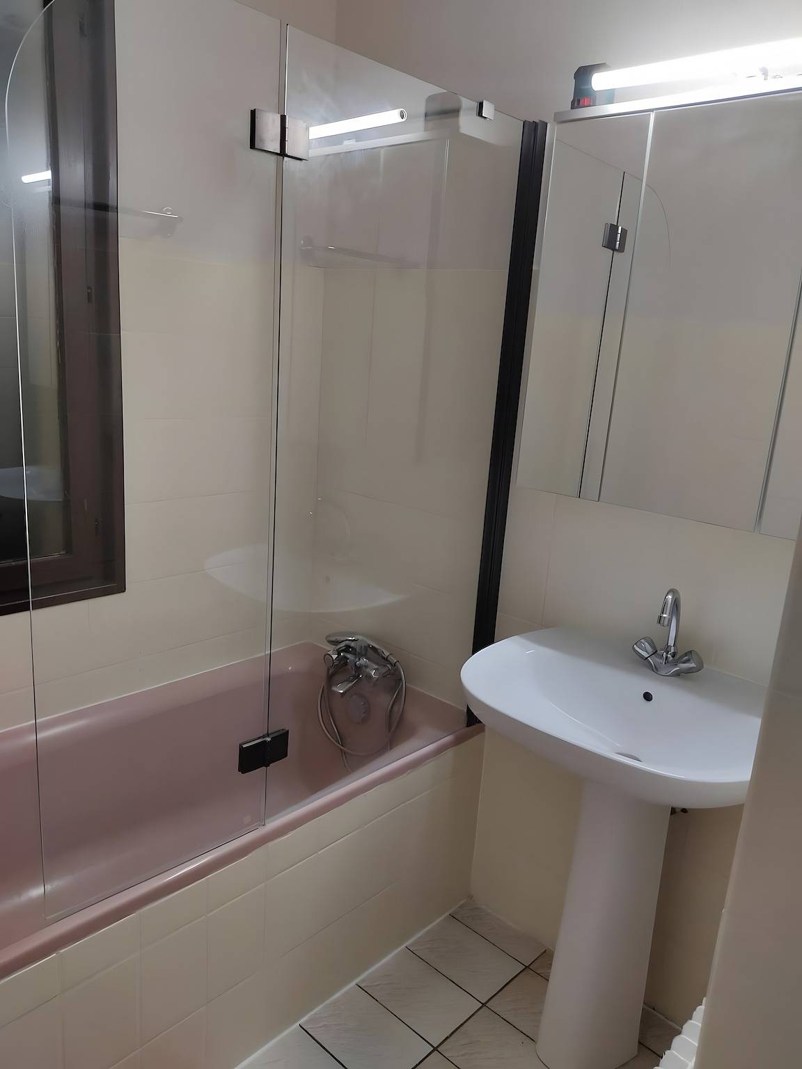 Ganze Wohnung, Haus für 9 Personen mit privatem Garten in Liffol-le-Grand, Neufchâteau (Frankreich)