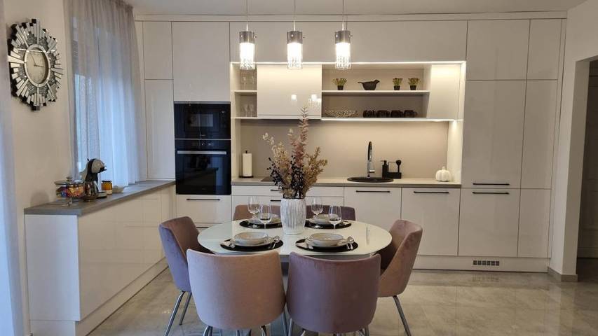 Ferienwohnung für 6 Personen, mit Ausblick und Terrasse sowie Seeblick - 1