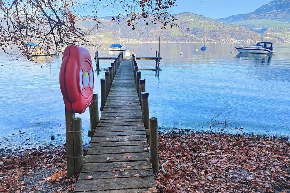 Ganze Wohnung, Einigen bei Spiez 15min nach Interlaken in Spiez, Thunersee