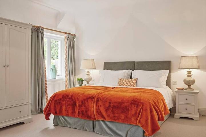 The Lindens, spacious Dorset retreat for a coastal break in Dorset