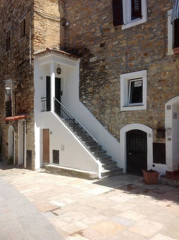 Gîte pour 3 personnes, avec balcon et vue à Seborga