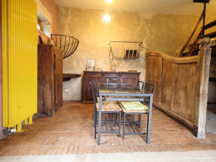 Authentisches Ferienhaus nahe der Loire mit WiFi in Cosne-Cours-sur-Loire, Loire-Tal