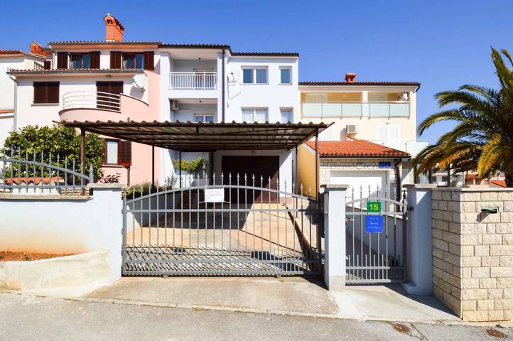 Ferienwohnung für 2 Personen, mit Balkon in Pula