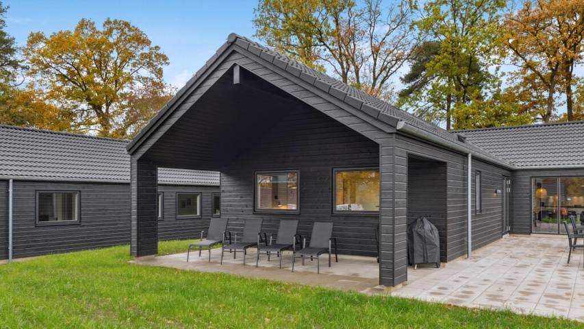 Casa de vacaciones para 22 personas con terraza in Krakow am See, Lagos de Mecklenburg