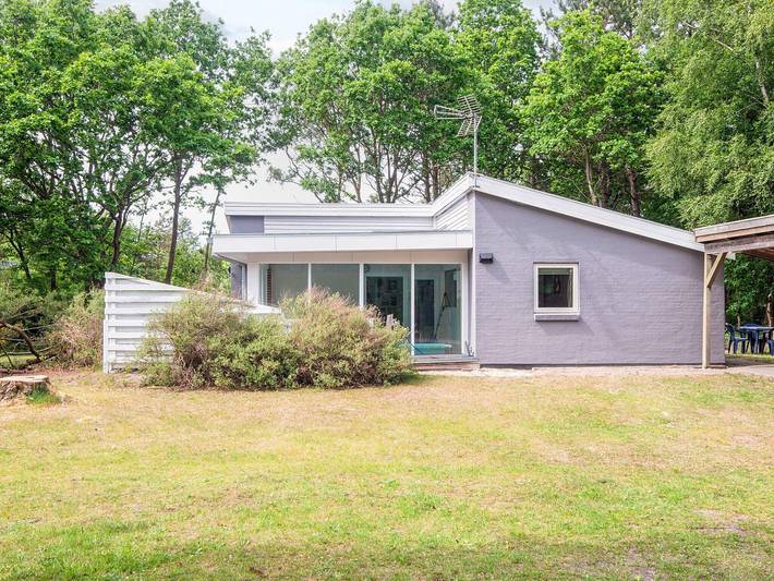 Ferienhaus für 8 Personen, mit Terrasse und Garten sowie Pool und Sauna in Djursland