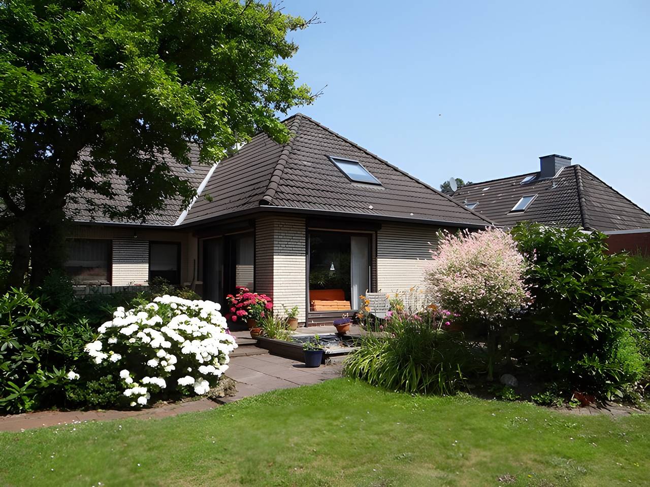 Ganze Wohnung, Ferienwohnung 'Ferienwohnung Rathjen' mit privater Terrasse, Gemeinschaftsgarten und Wlan in Sahlenburg, Cuxhaven