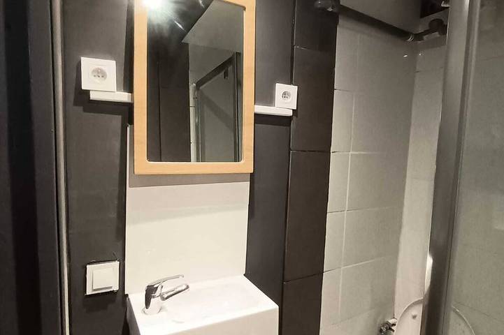 Ganze Wohnung, Studio Porte de Paris in Bagnolet, Seine-Saint-Denis