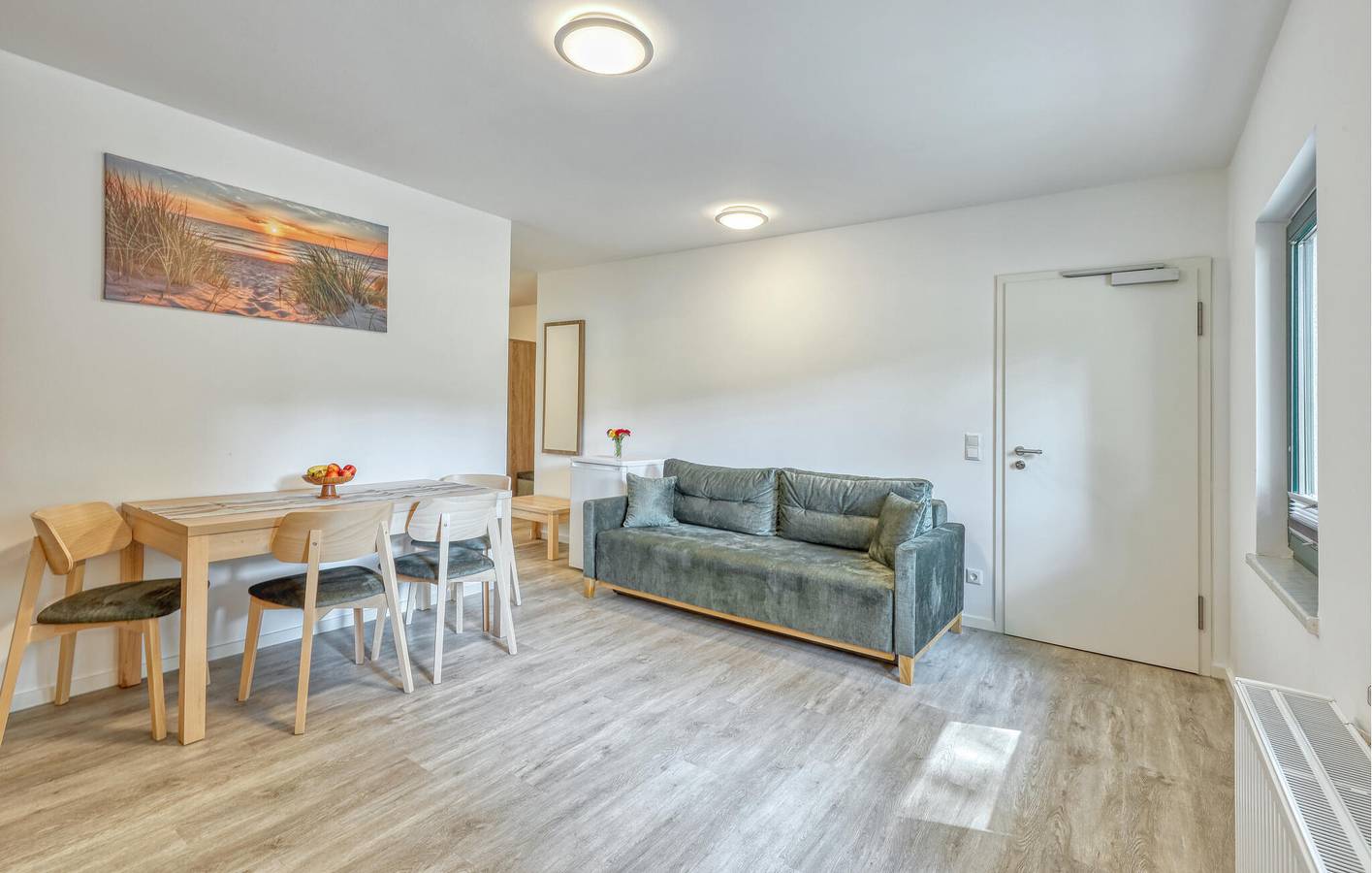 Ganze Ferienwohnung, Gemütliche Unterkunft am Strand mit Parkplatz und WiFi in Juliusruh, Rügen