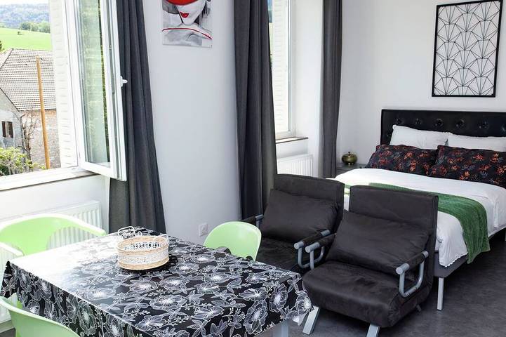 Gîte pour 3 personnes, avec jacuzzi dans Haut-Valromey - 3