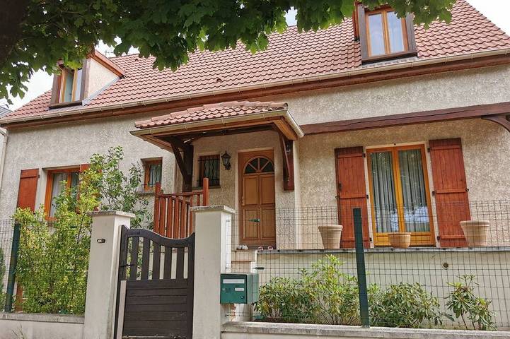 Chalet para 12 personas, con terraza y jardín - 1