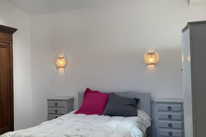 Gîte pour 5 personnes, avec terrasse et sauna ainsi que jardin et jacuzzi à Sauzet - 2