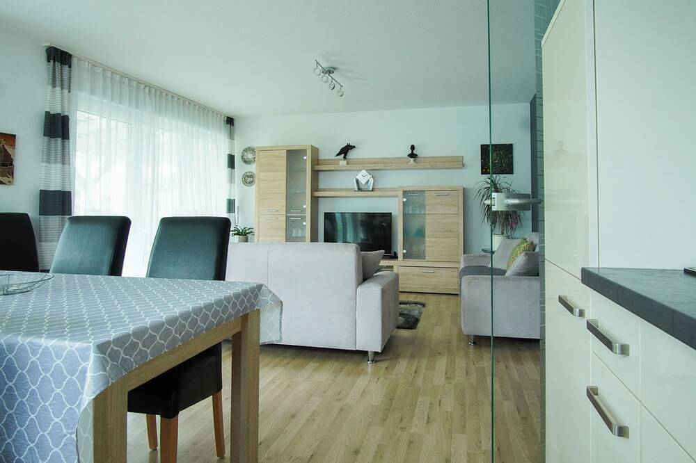Ganze Wohnung, Gemütliche Ug Wohnung mit Sauna, Fitnessstudio iund Garten in Göppingen in Göppingen, Landkreis Göppingen