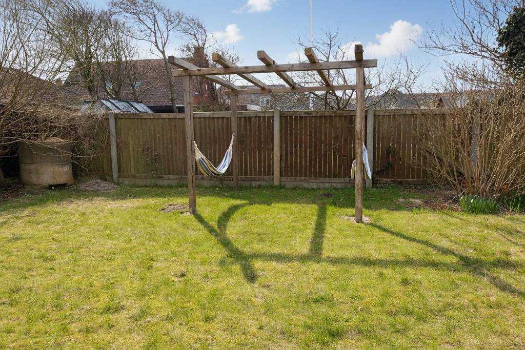 Neu renoviertes Stadthaus, in dem Hunde erlaubt sind und das über 2 Badezimmer verfügt in Hvide Sande, Holmsland Klit