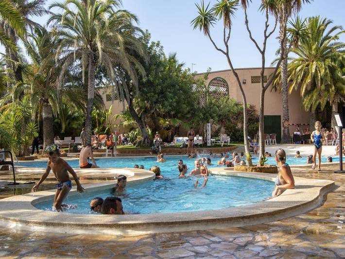 Casa de vacaciones para 6 personas, con terraza y jacuzzi, Familias con niños en Cataluña - 4