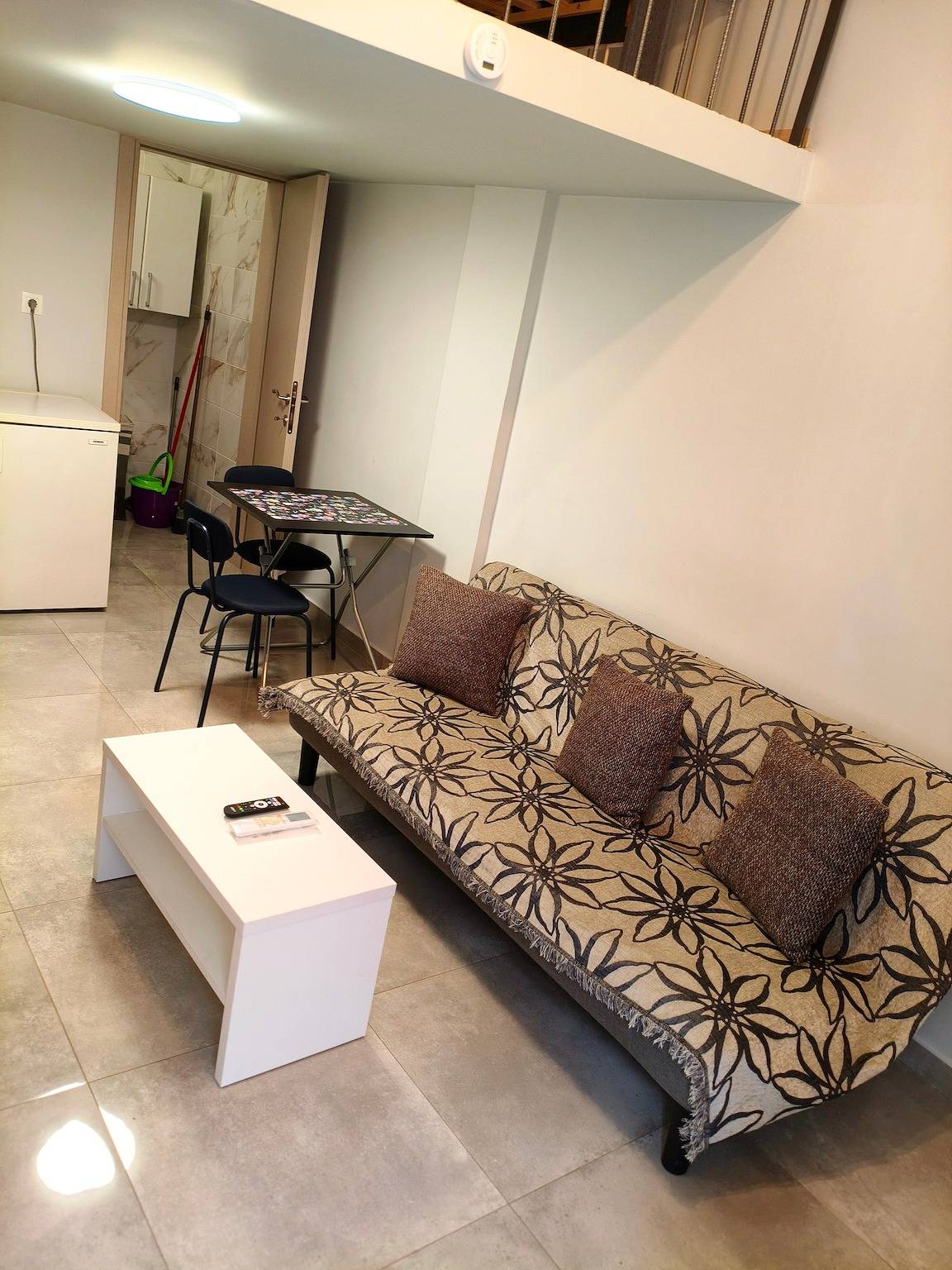 Centraal Metro Luxe Appartement in Thessaloniki, naast Analipsi Metro, foto 12