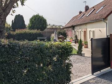 Gîte pour 11 personnes, avec jardin et terrasse à Wierre-Effroy