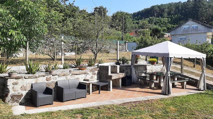 Casa de vacaciones para 6 personas, con vistas y jardín - 1