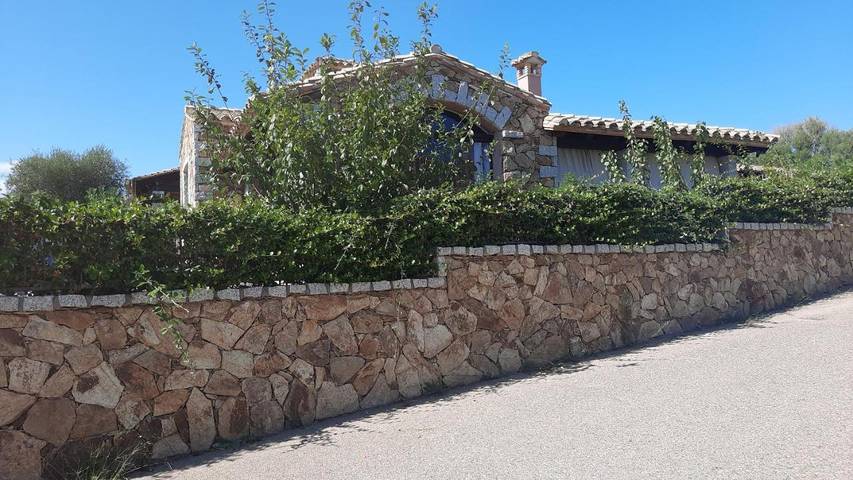 Gîte pour 4 personnes, avec jardin et jacuzzi à Castiadas - 2