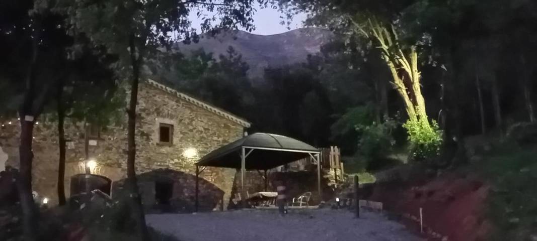 Chalet para 10 personas, con jardín además de piscina y vistas, Familias con niños en Parque natural del Montseny - 4